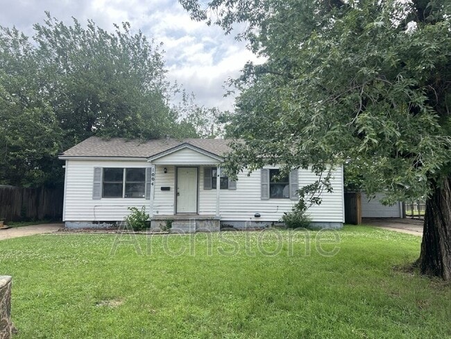 property at 1004 Sandra Dr