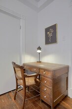 22 N Broad St, Unit Apartment #2 Bedroom 2 in Lancaster, PA - Foto de edificio - Building Photo