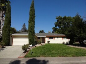 4209 Horgan Way in Sacramento, CA - Building Photo