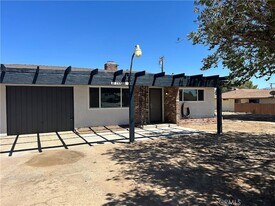 15722 Sago Rd in Apple Valley, CA - Building Photo
