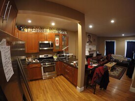 8 Saint Lukes Rd, Unit 1 in Boston, MA - Building Photo