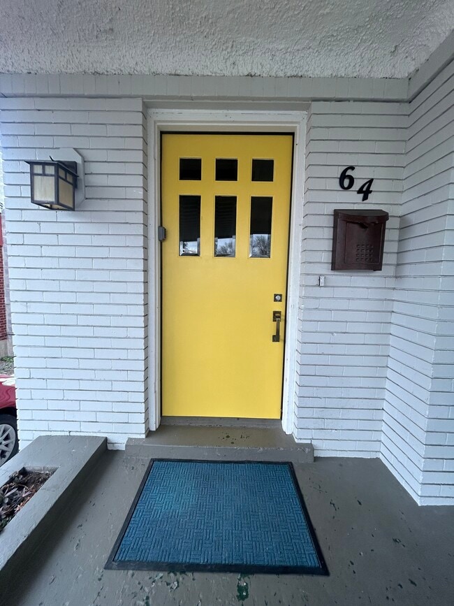 64 N 200 W in Logan, UT - Foto de edificio - Building Photo