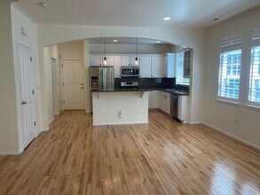 1735 11th Ln NE in Issaquah, WA - Building Photo - Building Photo