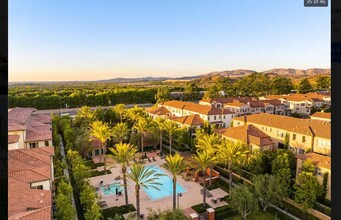 114 Neptune in Irvine, CA - Building Photo - Building Photo