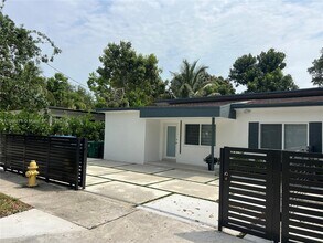 5511 NW 1st Ave in Miami, FL - Building Photo - Building Photo