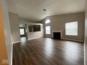 6043 Hayford Ct in Indianapolis, IN - Building Photo - Building Photo