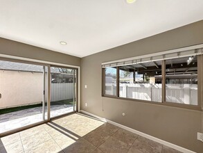 10742 Escobar Dr in San Diego, CA - Building Photo - Building Photo