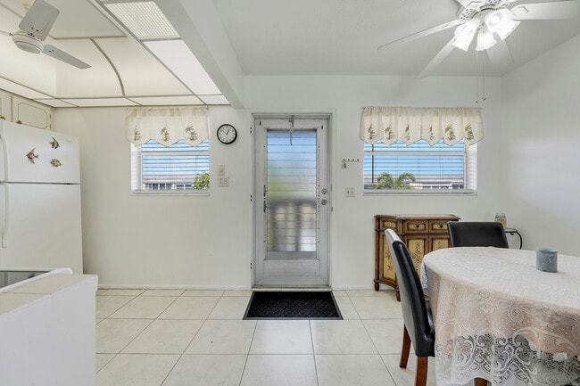2132 NE 1st Way in Boynton Beach, FL - Building Photo - Building Photo