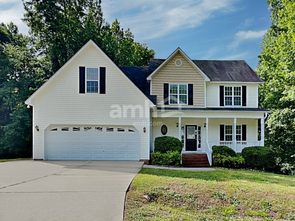 249 Finley Ct in Clayton, NC - Building Photo