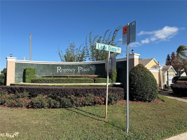 723 Lady Diana Dr in Davenport, FL - Building Photo - Building Photo