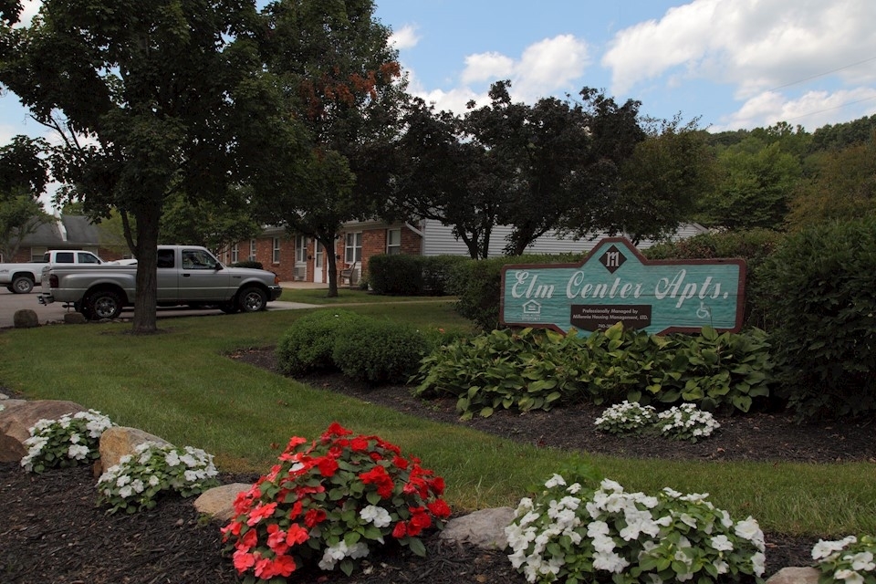 Elm Center II Apartments in Logan, OH - Building Photo