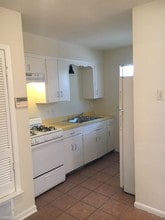 5213 Joe Sayers Ave in Austin, TX - Building Photo - Building Photo