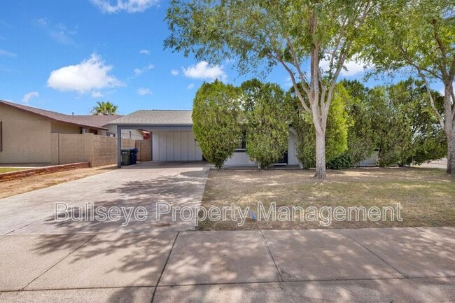 13811 N 37th Way in Phoenix, AZ - Building Photo - Building Photo