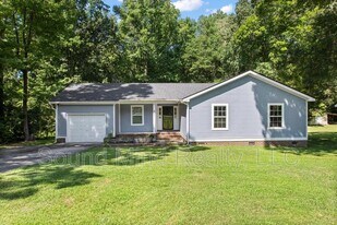 417 Foxhall Dr in Rocky Mount, NC - Building Photo