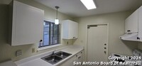 334 Cherrywood Ln in San Antonio, TX - Foto de edificio - Building Photo