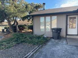 1215 S 43rd Ave, Unit 1215 #A in Yakima, WA - Building Photo