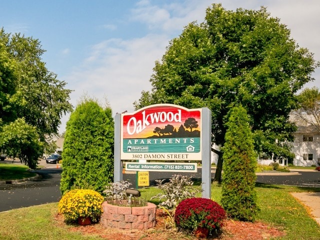 Eau Claire Oakwood Homes in Eau Claire, WI - Foto de edificio - Building Photo