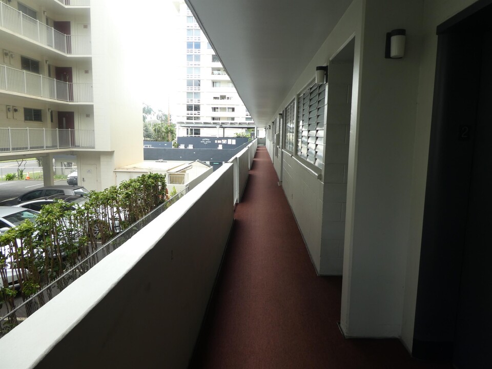1615 Wilder Ave in Honolulu, HI - Foto de edificio