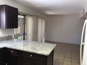 1550 SE Dewberry Ct in Port St. Lucie, FL - Building Photo - Building Photo