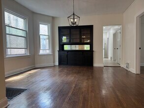 3741 W Irving Park Rd in Chicago, IL - Building Photo - Building Photo