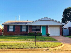 9528 McIntosh Ave in Midwest City, OK - Building Photo