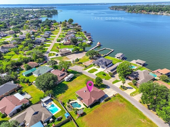 13417 Bunker Hill Dr in Willis, TX - Building Photo - Building Photo