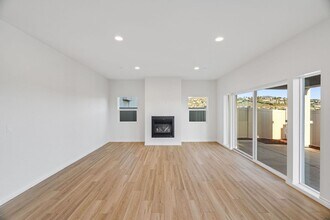 8501 Grove Hill Ct in Lemon Grove, CA - Building Photo - Building Photo