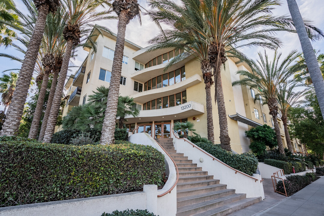 13200 Pacific Promenade, Unit 441 in Los Angeles, CA - Foto de edificio
