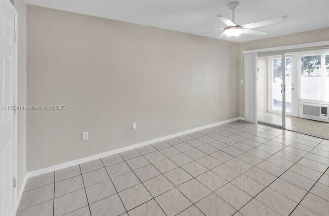 18801 NE 2nd Ave in Miami, FL - Building Photo - Building Photo