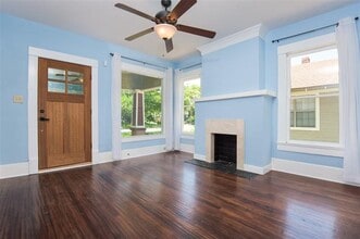 732 N Winnetka Ave in Dallas, TX - Building Photo - Building Photo