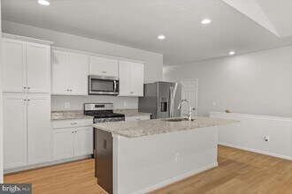 106 Heyford Dr in Stephenson, VA - Building Photo - Building Photo