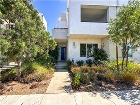 168 Spectacle in Irvine, CA - Building Photo