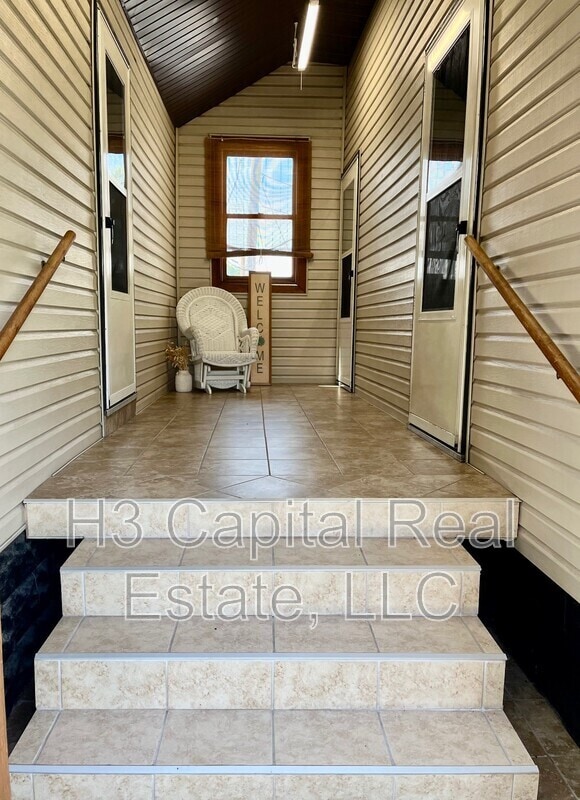 117 N Shamrock St in East Alton, IL - Building Photo - Building Photo