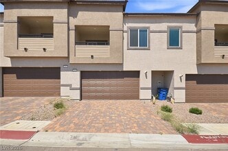 254 Walsh Peak Ave in Henderson, NV - Building Photo - Building Photo