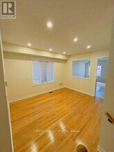 3422 Stoney Crescent in Mississauga, ON - Building Photo - Building Photo