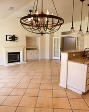 10013 Roehampton Ave in Bakersfield, CA - Building Photo - Building Photo