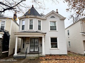 3755 Southern Pkwy in Louisville, KY - Building Photo