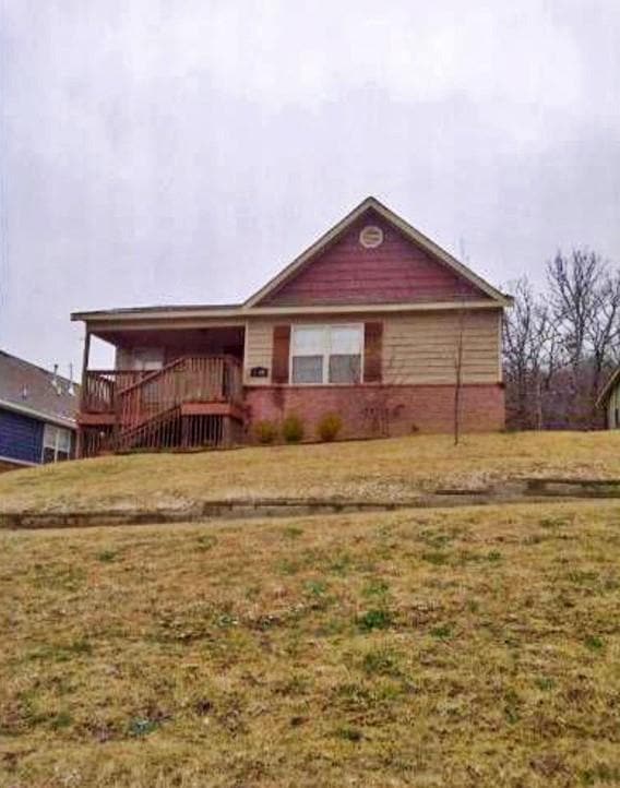 property at 2904 W Old Farmington Rd