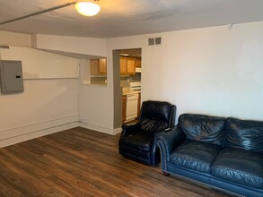 372 S Bouquet St in Pittsburgh, PA - Building Photo - Building Photo