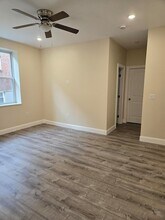 289 Day Ave, Unit A2 in Fairview, NJ - Foto de edificio - Building Photo