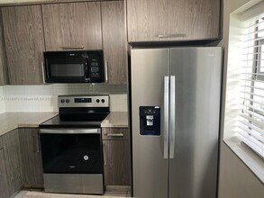 9813 NW 3rd St, Unit 9813 in Plantation, FL - Building Photo - Building Photo