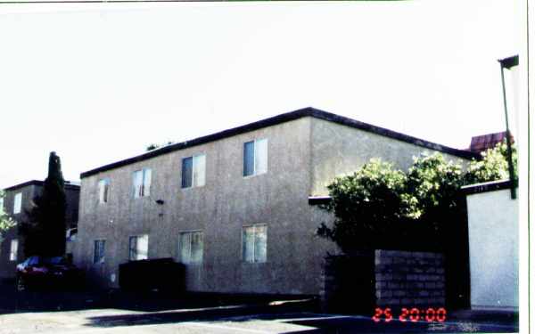 2137 Exeter Dr in Las Vegas, NV - Foto de edificio - Building Photo