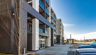 4641-2128 128 Ave NE in Calgary, AB - Building Photo