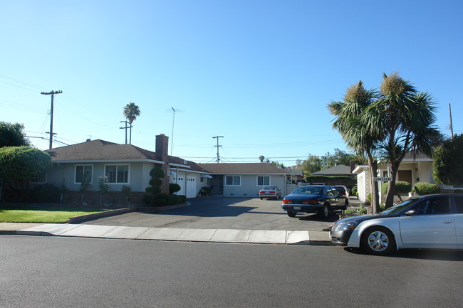 2394-2396 Patricia Dr in Santa Clara, CA - Building Photo - Building Photo