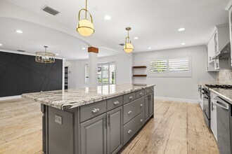 4215 Roosevelt St in Hollywood, FL - Building Photo - Building Photo