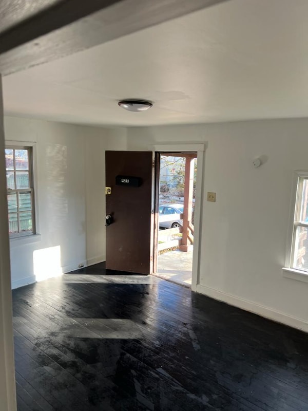 421-423-423 Caldwell St