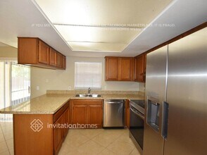 2121 Redleaf Dr in Brandon, FL - Building Photo - Building Photo