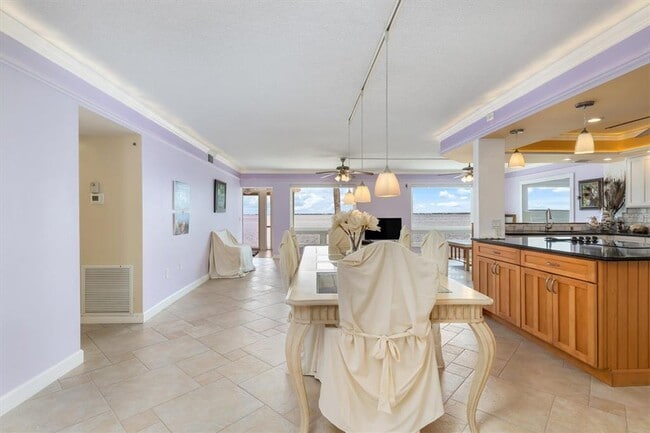 1 Colony Point Dr in Punta Gorda, FL - Building Photo - Building Photo