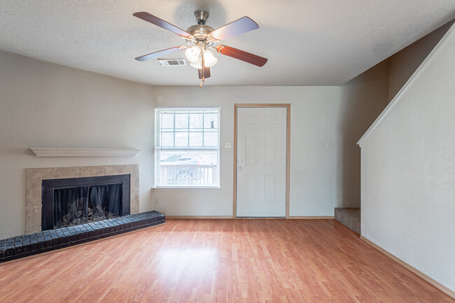 Forrest Brook Apartments in Fort Smith, AR - Building Photo - Interior Photo