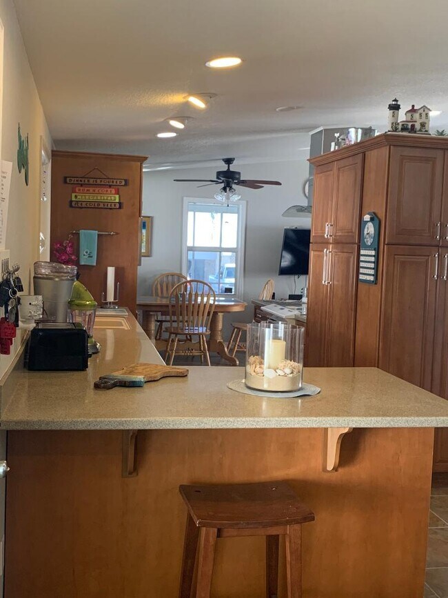 808 S Jade Dr in Key Largo, FL - Building Photo - Building Photo